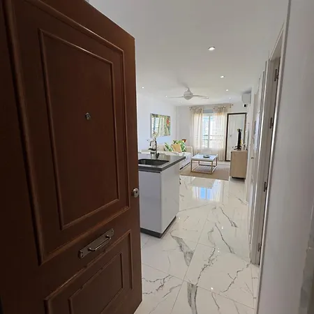 Con Vistas Al Mar 푸엔히롤라